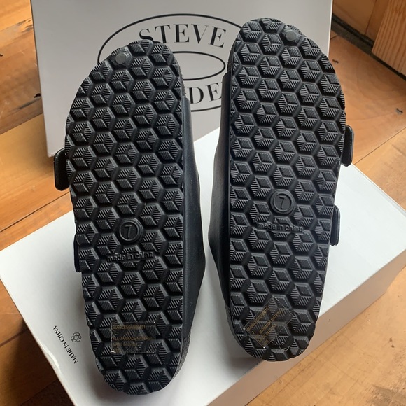 Steve Madden Bubbles Slide Sandals - Black 7M - Picture 9 of 13
